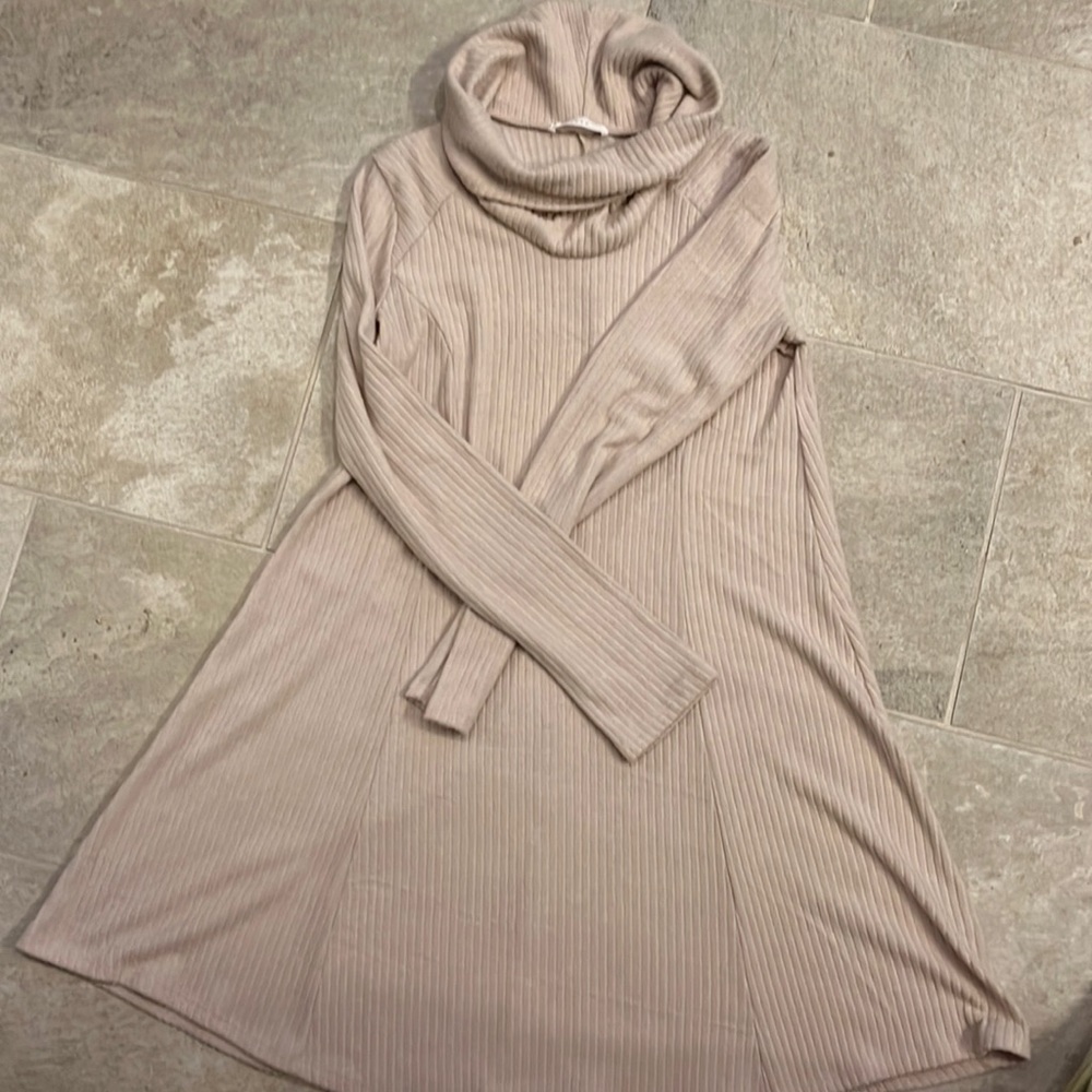 Lush long sleeve cream dress is Medium. Warm and versatile!